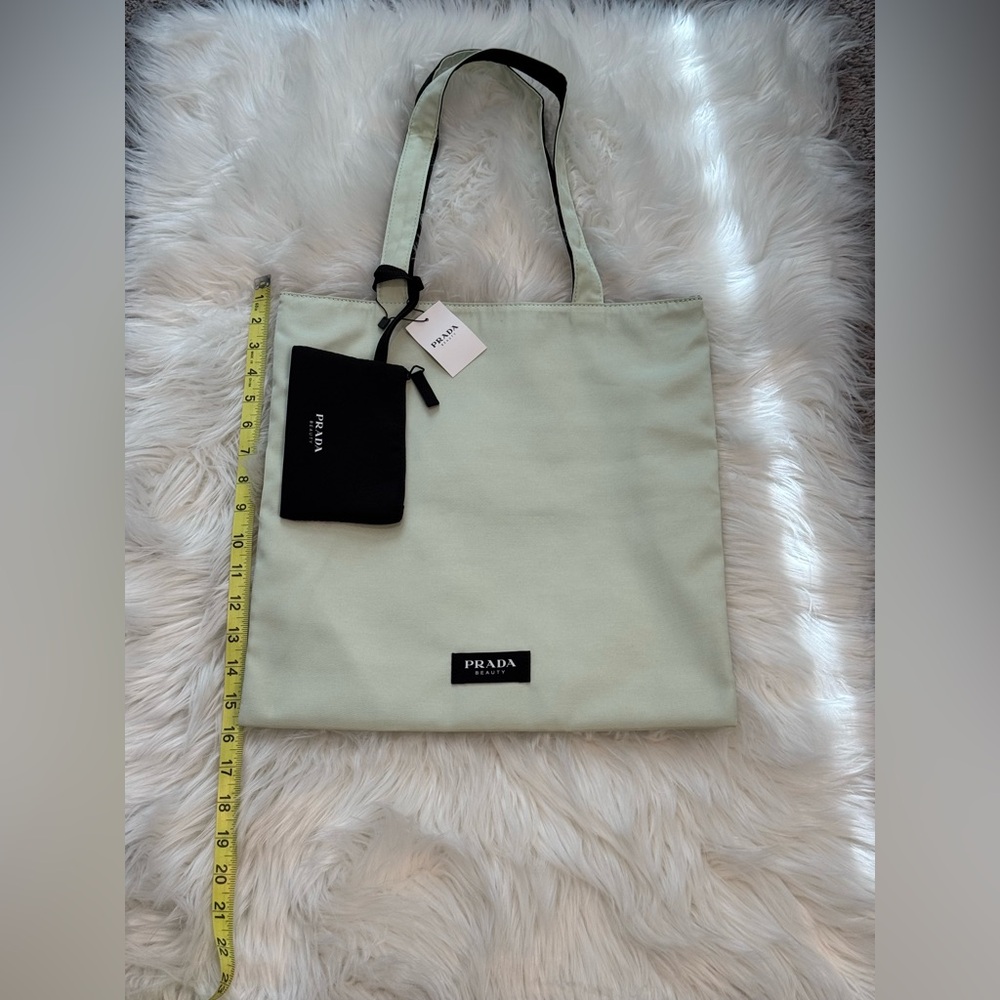 New Arrivals! Prada Mint Green Tote Bag with Wallet - Picture 5 of 8